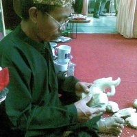 JTX, Dari Patung Sampai Bebegig